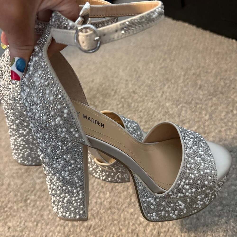 Steve Madden Platform Heels Rhinestone Pearls White 10